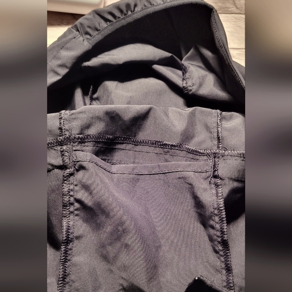 Nike Miler Men's Repel Running Lightweight Hooded Jacket - Picture 9 of 15